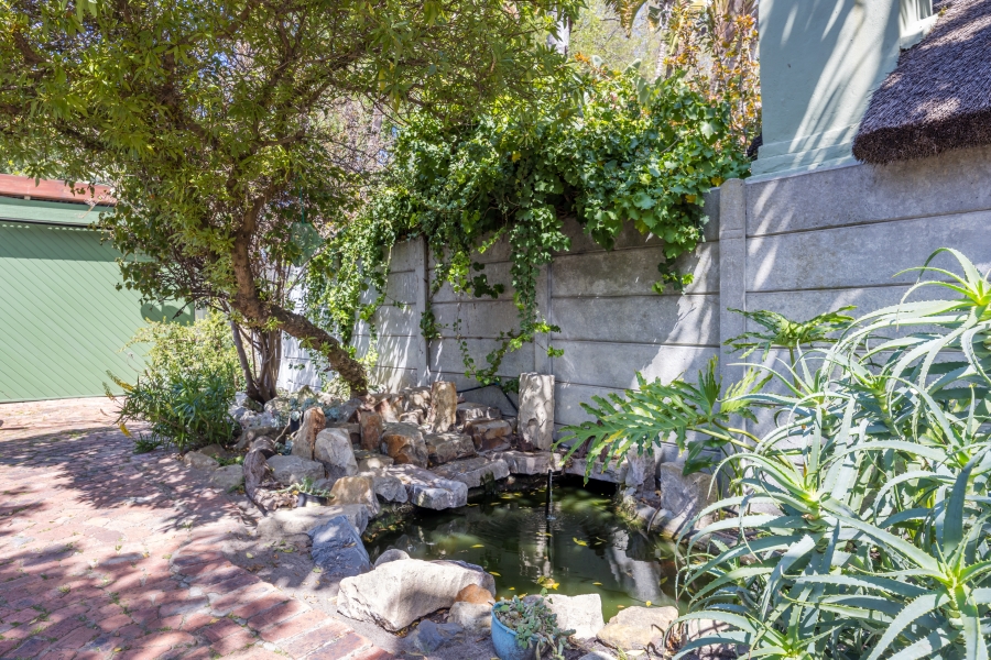 8 Bedroom Property for Sale in Table View Western Cape